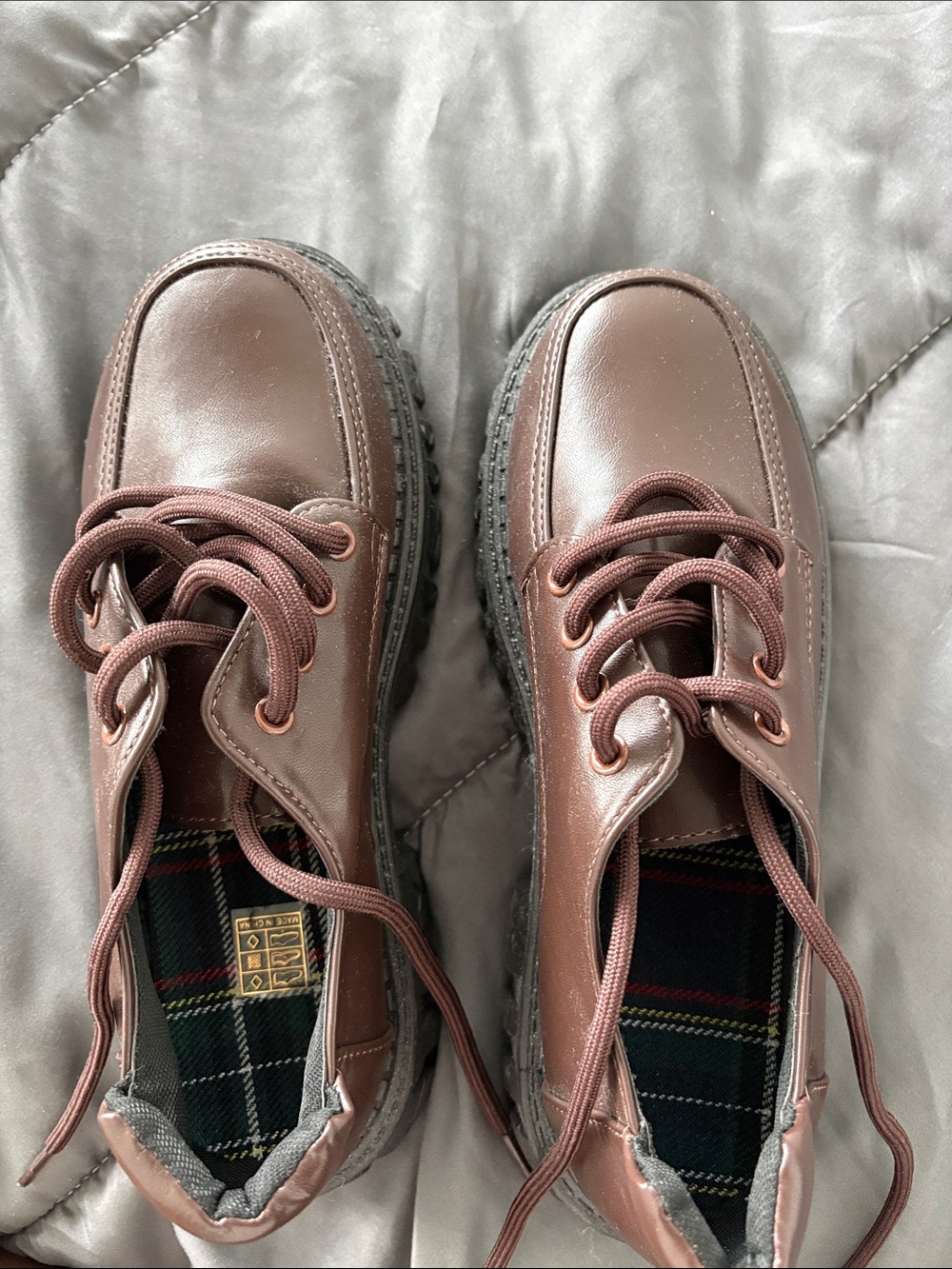 Women’s Casual Lace-Up Shoes in Brown